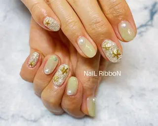 ネイル ネイルリボン 受付スタッフのネイルデザイン