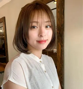 ショート カラー 透明感/オリーブ/ グレージュ/YUKAのヘアスタイル