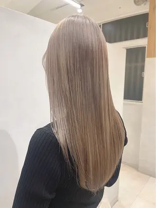 ロング あらいしほ /ダブルカラーのヘアスタイル