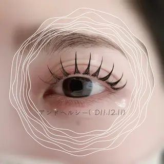 マツエク・マツパ More  Eyelash所属・LEDエクステ 💋りなのマツエク・マツパデザイン