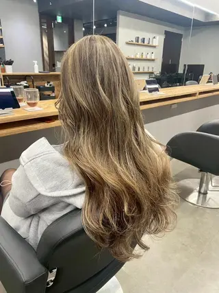 ロング N 【エヌ】のヘアスタイル