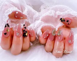 ネイル She   Nail所属・ISA_ BELLAのネイルデザイン