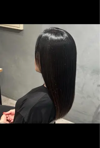 ロング カラー aletta honoのヘアスタイル