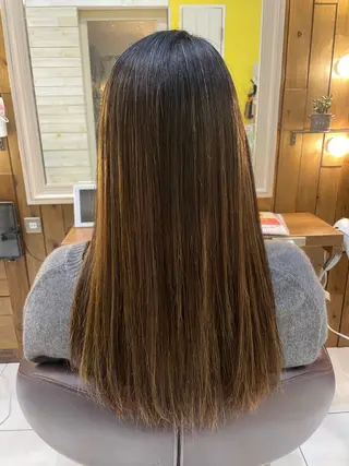 ロング 韓国カラー／エクステ 松戸梨杏のヘアスタイル