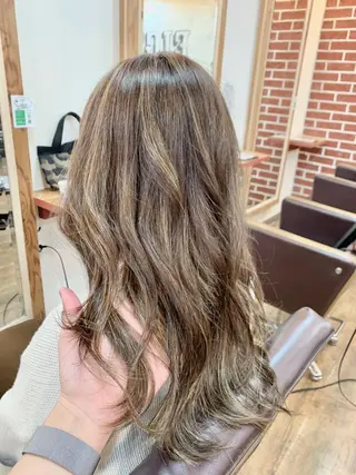 ロング カラー 岡崎勇人/レイヤー/ 韓国/ケラチンTRのヘアスタイル