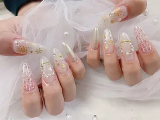 ネイル ネイルサロンエクラ 🫧Shizukaのネイルデザイン