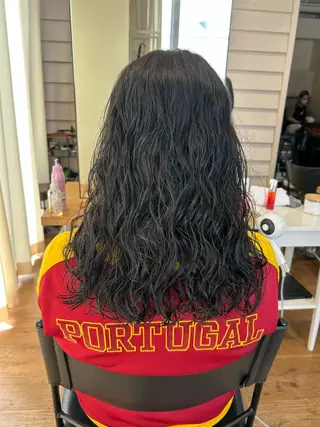 ミディアム カラー パーマ 、 、のヘアスタイル