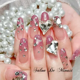 ネイル Momo 🤍のネイルデザイン