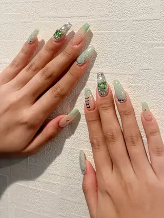 ネイル D-BEAUTY Nailsalonのネイルデザイン