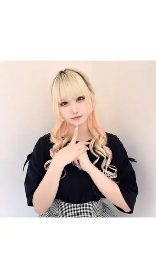 ミディアム カラー ヘアアレンジ 艶髪ハイトーン/ ブロンド/Nagiのヘアスタイル