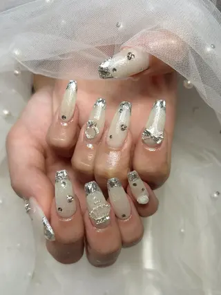 ネイル U·Mi nail salon所属・U·MI 上野御徒町店のネイルデザイン