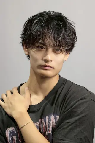 メンズ フェザー/毛流れ/ パーマ渋谷BLUCKのヘアスタイル