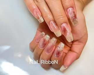 ネイル ネイルリボン 受付スタッフのネイルデザイン