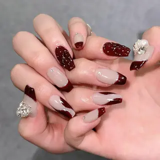 ネイル Queens 榊 まおのネイルデザイン