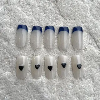 ネイル May.by Charme  Hのネイルデザイン