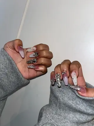 ネイル nail.salon .Reversalのネイルデザイン