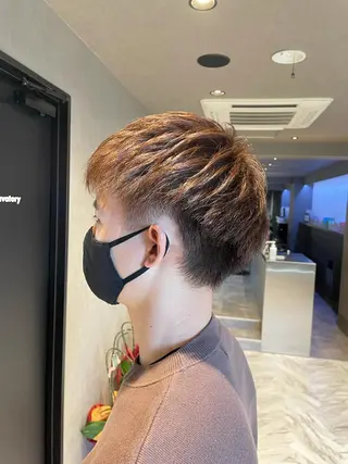 ショート カラー メンズ さと ちはるのヘアスタイル