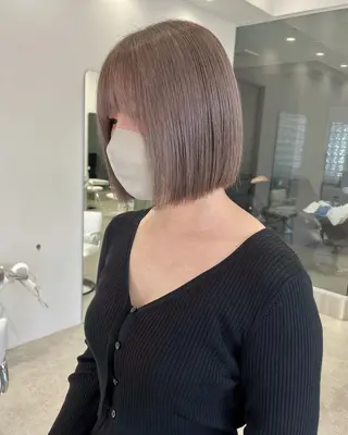 ミディアム カラー iLi所属・iLi 《イリ》のヘアスタイル