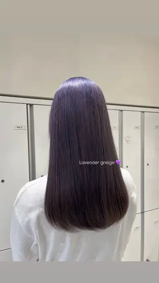 ロング カラー 透明感ベージュ× レイヤーSayu🎀のヘアスタイル