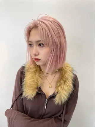 ショート カラー ALBUM GINZA所属・レイヤー特化 🎀モモカ🎀のヘアスタイル