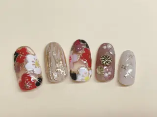 ネイル 芦辺 香奈のネイルデザイン