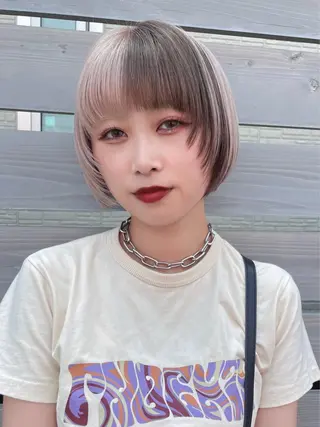 ショート カラー ベージュ/透明感/ 桃子🎀のヘアスタイル