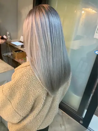 セミロング カラー 🎨デザイン🥇 美髪・艶髪　日暮千敬のヘアスタイル