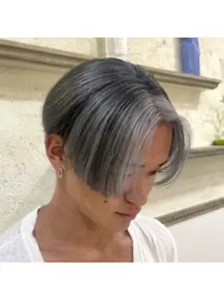 カラー 西村 遼馬のヘアスタイル