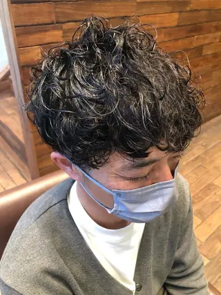 パーマ メンズ 佐伯 凌太郎のヘアスタイル