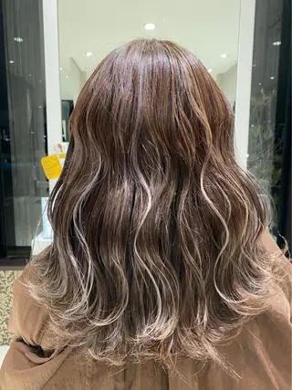 ロング 中谷 明日香のヘアスタイル