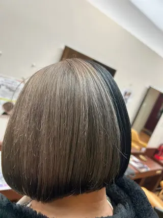 ショート カラー ルキ🌈ブリーチカラ ー&メンズパーマ🦄のヘアスタイル