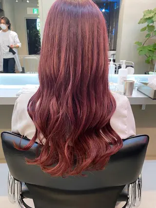 ロング カラー 岡野 静華のヘアスタイル