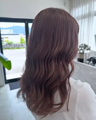 ロング .HARRISS所属・中司 愛理のヘアスタイル