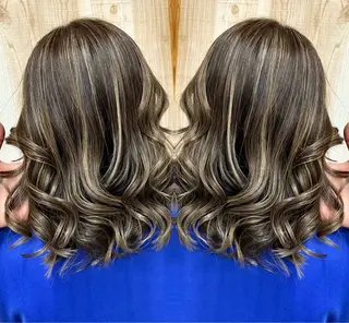 セミロング 山崎 翼のヘアスタイル