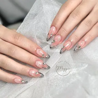 ネイル Maggie Nail🦩のネイルデザイン