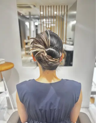 ロング 白土 さくらのヘアスタイル