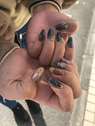 ネイル EARTH上尾店所属・藤倉 千恵美のネイルデザイン