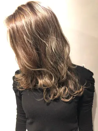 セミロング カラー LA KING GINZA TOKYO所属・🧡ショートの達人 🧡SHOのヘアスタイル