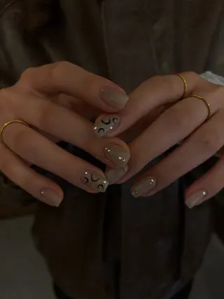 ネイル soi.__mako ⠀のネイルデザイン