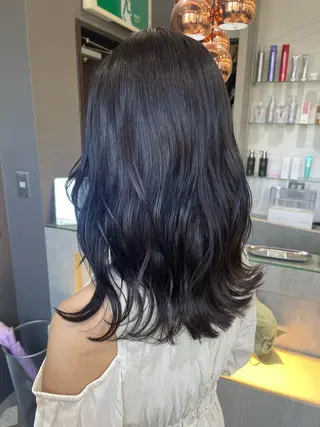 カラー AIRI layer cut hairのヘアスタイル