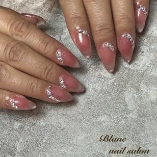 ネイル Blanc ブランのネイルデザイン