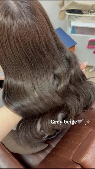 ロング MAHIRU🤍 艶髪・ストレート🫧のヘアスタイル