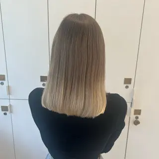 ミディアム [透明感カラ ー🥣💕]高木愛理のヘアスタイル