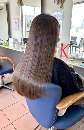 セミロング attrice秋山 梨紗のマツエク・マツパデザイン