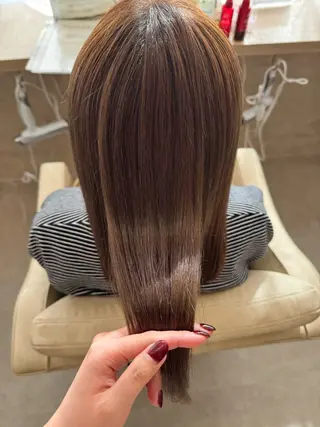 ロング ともか/美髪透明感 カラー/顔周りカットのヘアスタイル