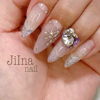 ネイル JiIna nailのネイルデザイン