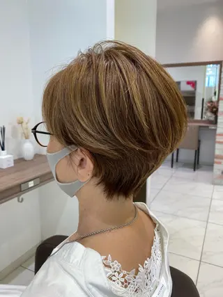 ショート カラー 田中 慎也のヘアスタイル