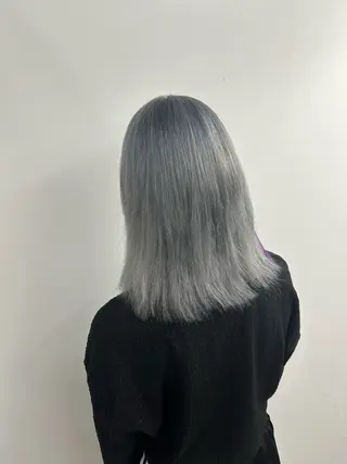 ミディアム 韓国ヘア×ハイトーン AYA💫のヘアスタイル