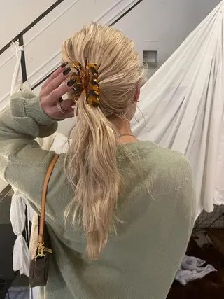 ロング カラー アオキ リノのヘアスタイル