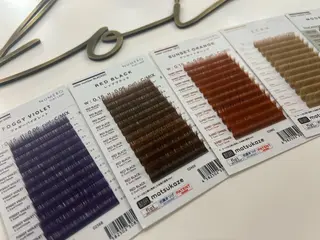 マツエク・マツパ ikoi yukaのヘアスタイル